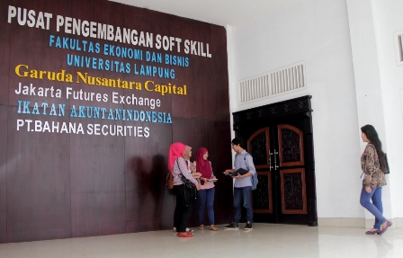 sertifikat snmptn untuk Universitas Prima Bermutu FEB Pelayanan Inti dan dari sertifikat snmptn untuk Universitas Prima Bermutu FEB Pelayanan Inti dan dari