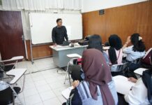 Languace Center Holds Duolingo Classes to Improve Students’ English Skills