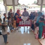 Unila Distributes Flood Relief Donations in Aceh