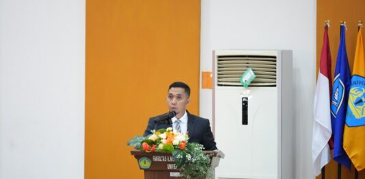 Hendrie Kurniawan Earns Doctorate for Research on the Representative Function of Regional Government DPRDs