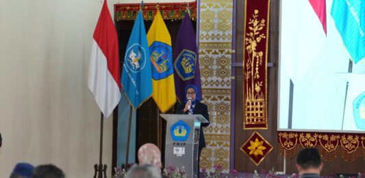 FKIP Holds Professors’ Talk Show for 58th Anniversary