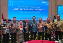 FKIP KKN–PLP Students Hold Prabha Edu-Fest at Auladina Indonesia Islamic Middle School