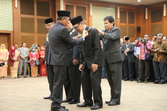 Menristekdikti Lantik Prof. Hasriadi sebagai Rektor Unila 04