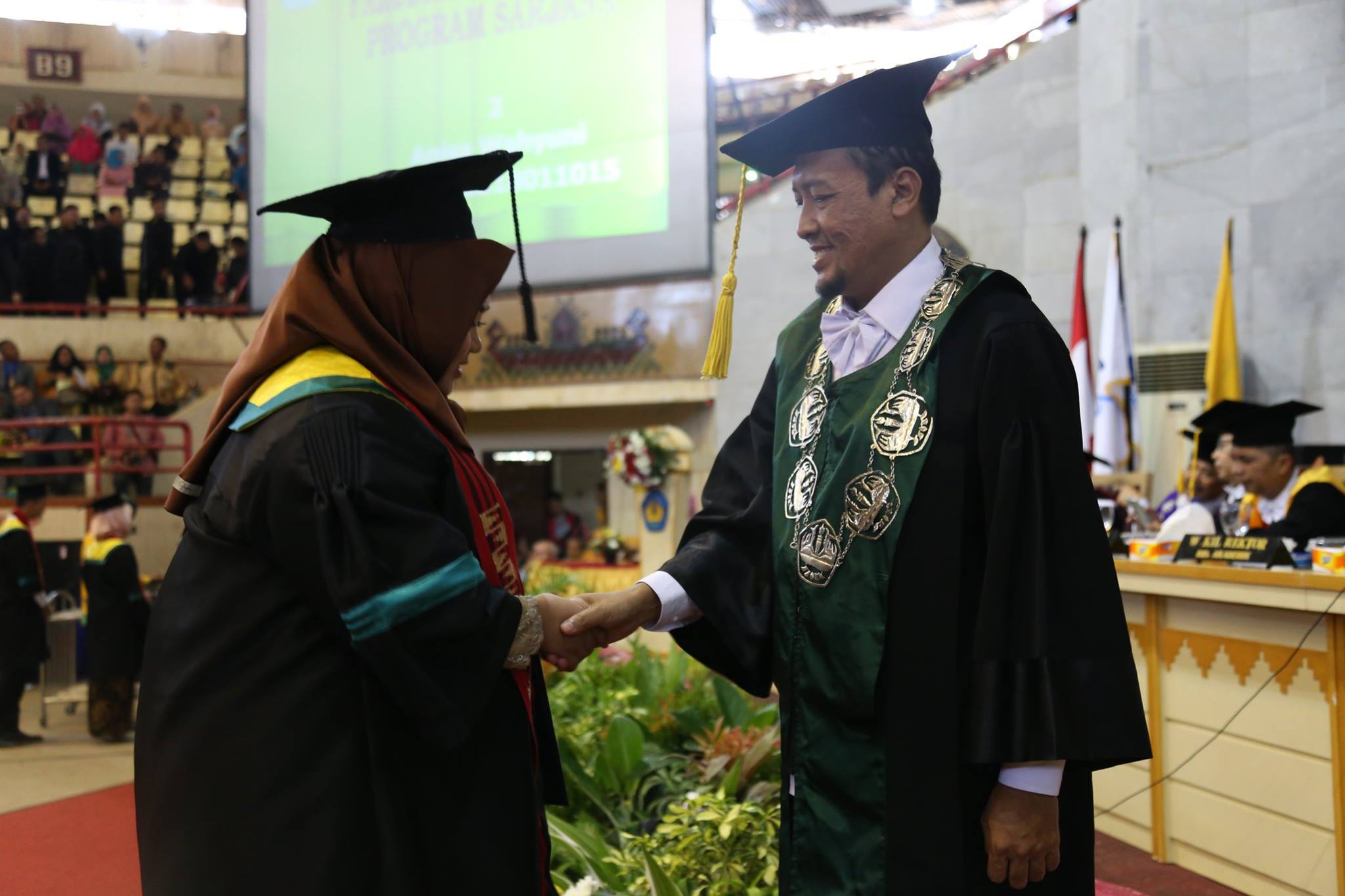 26961915_384820531978168_4575575085313177910_o