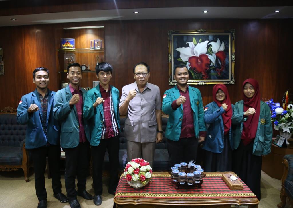 27625003_389638211496400_582780085609990585_o