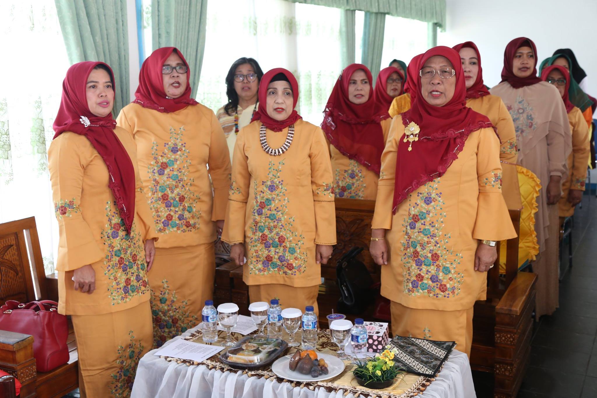 30073565_421906888269532_978493956731963001_o