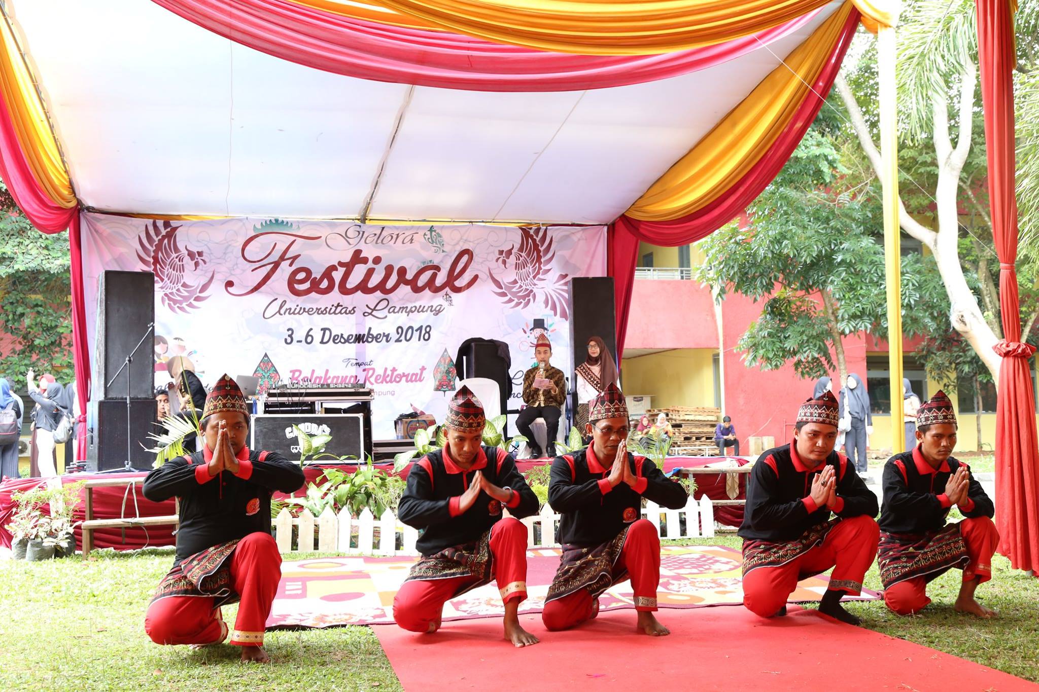 47320486_560550387738514_4045004816462643200_o