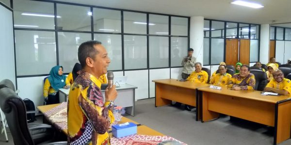 Berkomunikasi Dalam Bahasa Inggris (2)