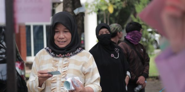 Pembagian Hand Sanitizer Gratis