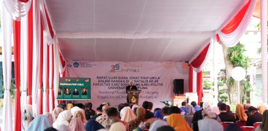 Rapat Luar Biasa Senat Dies Natalis FISIP ke-39