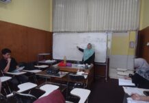 UPA Bahasa Gelar Pelatihan IELTS dan TOEFL bagi Dosen