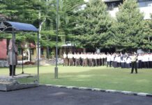 Rektor Tekankan Peningkatan Keamanan dan Disiplin pada Apel Pagi Tendik