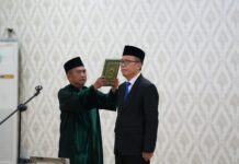 Rektor Lantik Dekan Fakultas Teknik Periode 2025/2029