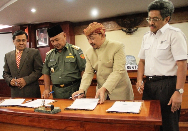 Unila-PTPN VII Jalin MoU Pengembangan Ekonomi Kerakyatan