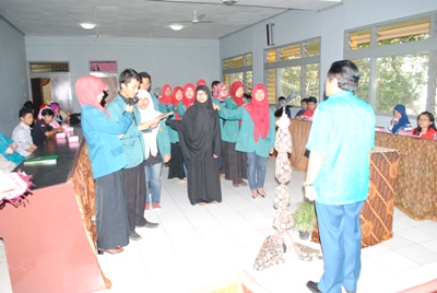 Rektor Kukuhkan Faris Yursanto Sebagai Pemum Baru Teknokra