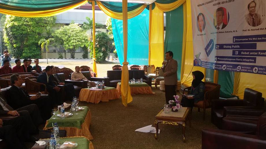 Dialog Publik Bersama Tiga Kandidat Rektor3