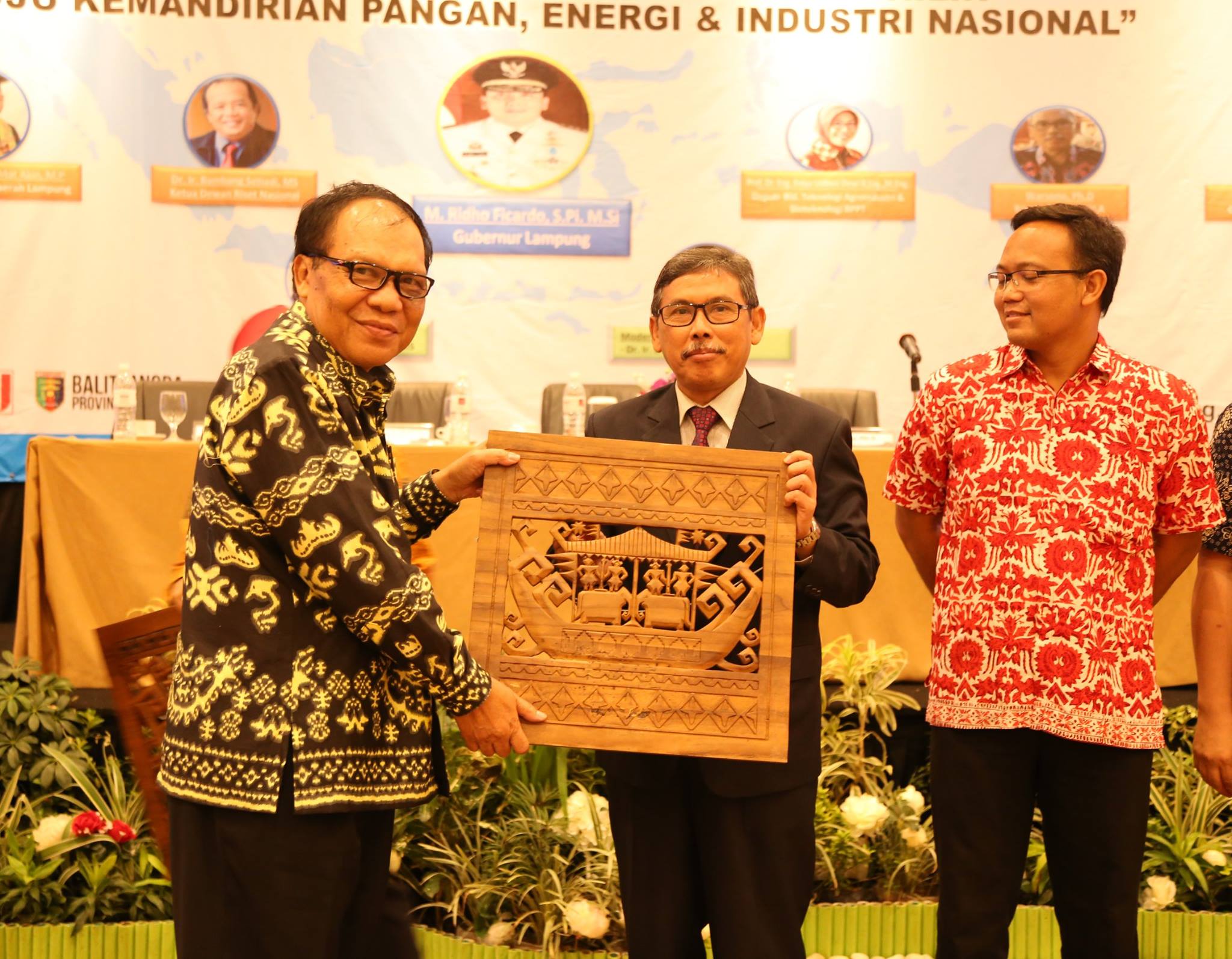 22861782_349554358838119_2656503347467744116_o