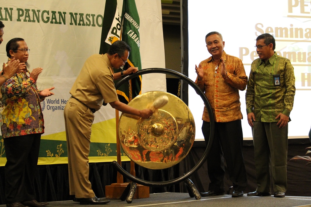 Seminar-Nasional-Peran-Ahli-Teknologi-Pangan-Dalam-Mewujudkan-Ketahanan-Nasional-14
