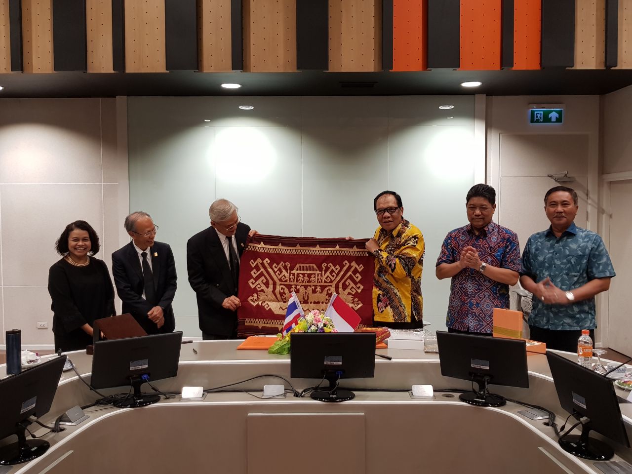 WhatsApp Image 2017-10-03 at 1.05.39 PM(1)