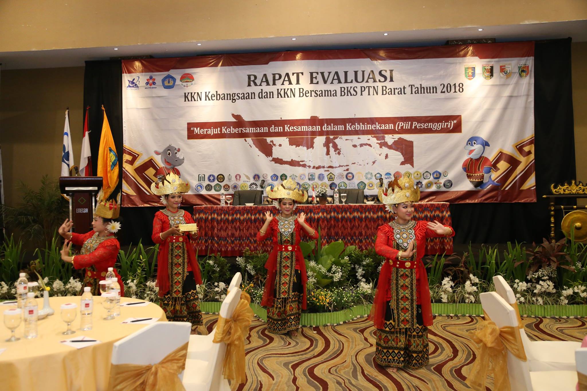 40100540_513016182491935_7048953845782675456_o