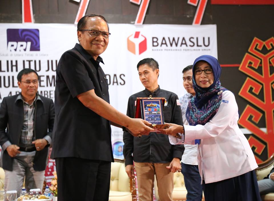 47379596_561067024353517_5435588241904369664_n