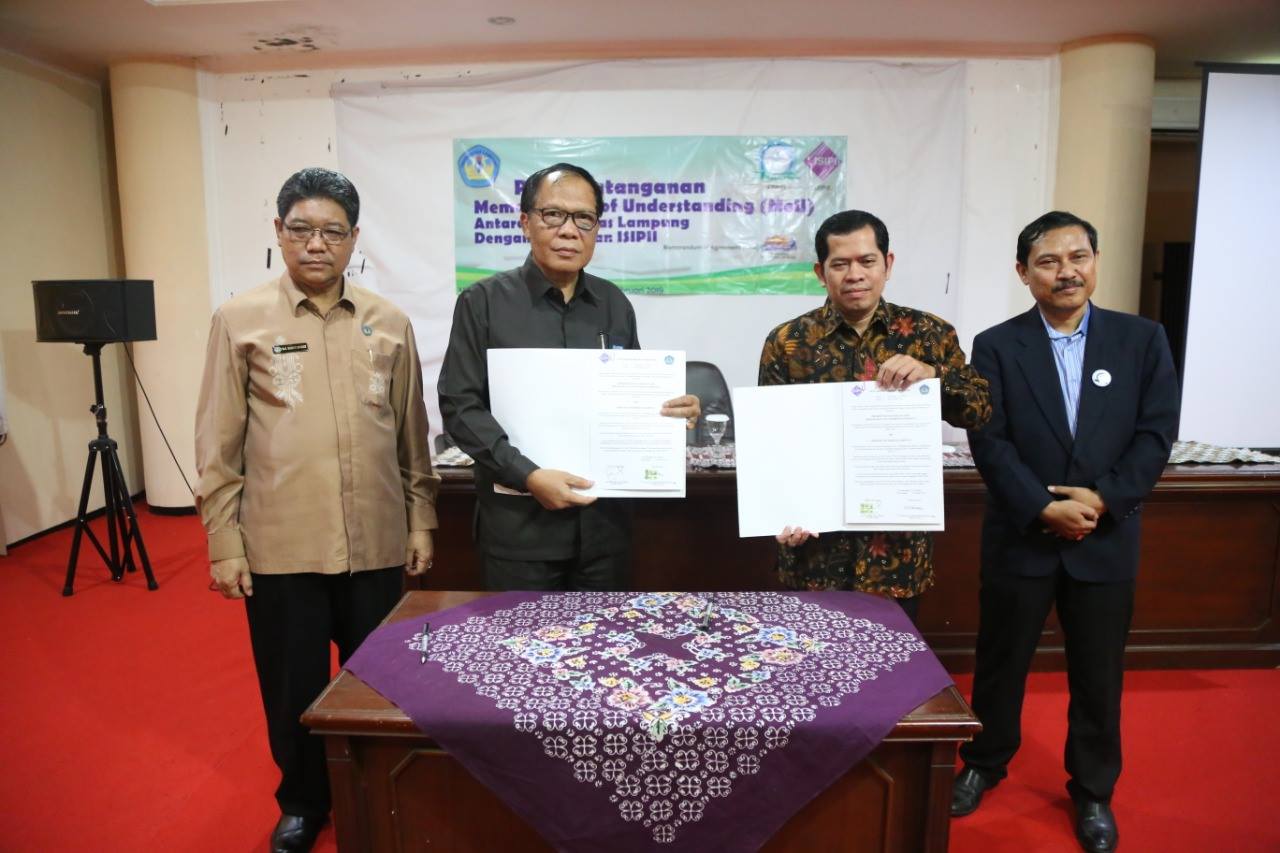 Tingkatkan Kualitas Perpustakaan, Unila Tandatangani MoU dengan FPPTI dan ISIPII