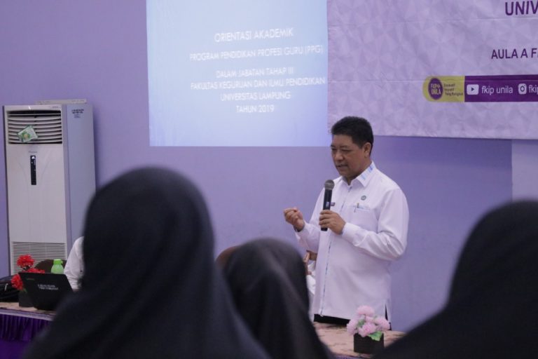 Warek I Buka Orientasi Akademik PPG Dalam Jabatan Tahap III