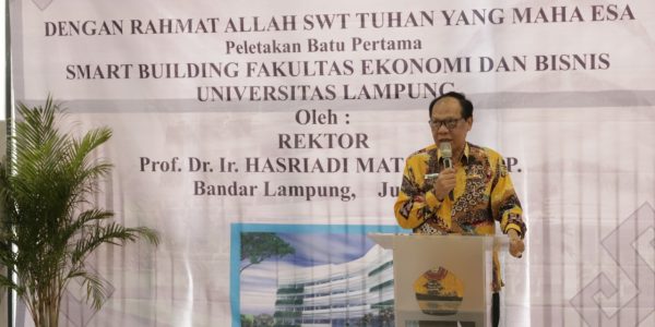 Peletakan Batu Pertama Smart Building FEB (2)