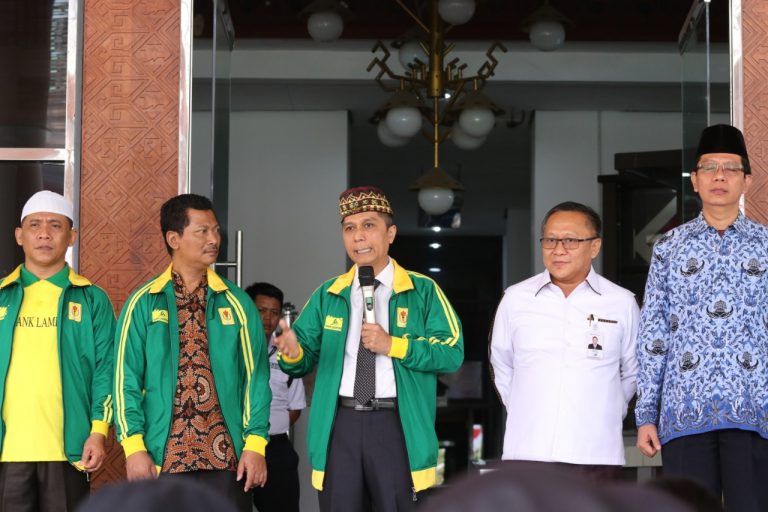 Karomani Lepas Kontingen Pomnas 2019