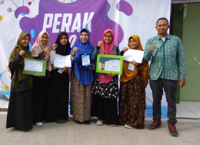Mahasiswa FKIP Raih Juara II Nasional Pekan Raya Kimia