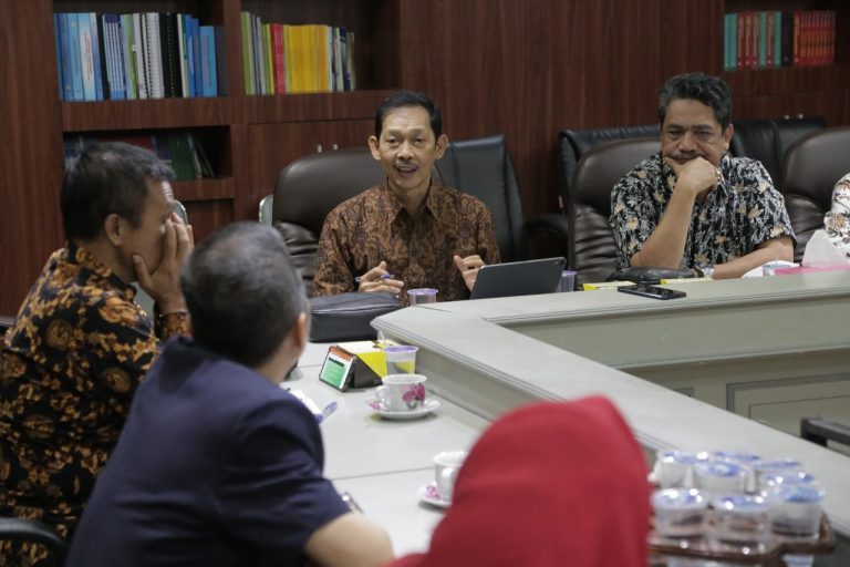 Staf Ahli Rektor Untirta Kunjungi Unila