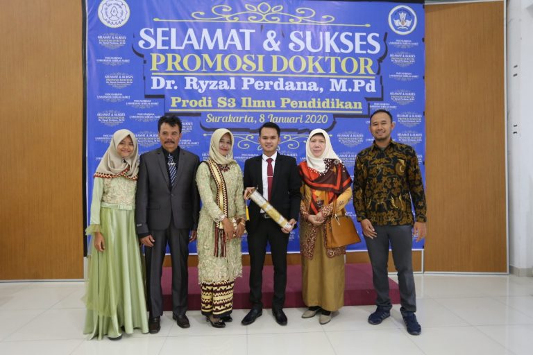 Ryzal Perdana, Alumni FKIP Raih Gelar Doktor di Usia 27 Tahun