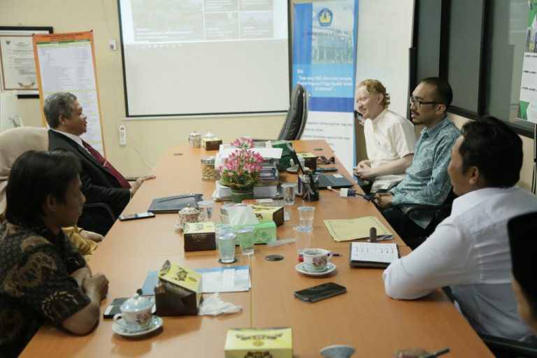 Unila Galang Kerja Sama Kehumasan di Era Digital