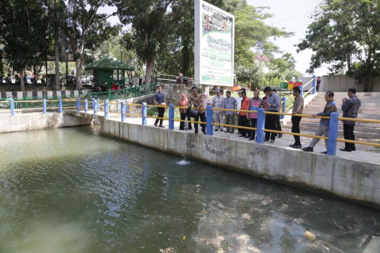 30.000 Bibit Ikan Ditebar di Embung Unila