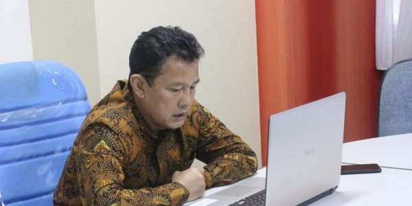 Pembahasan Wisuda Daring