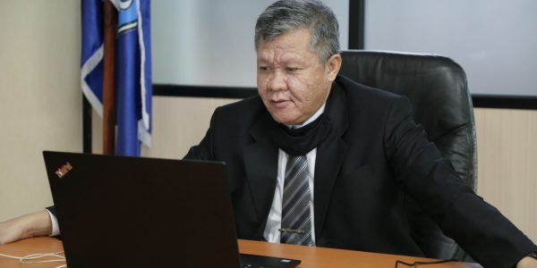 Web Talk International Scientists Collaboration: Implement P2P (People-2-People) Relationship