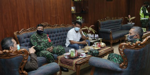 Audiensi Rektor dan Danrem 043 Gatam