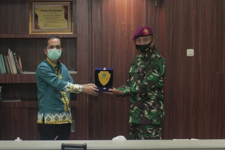 Rektor Terima Kunjungan Silaturahmi Jajaran Brigif 4 Marinir/BS