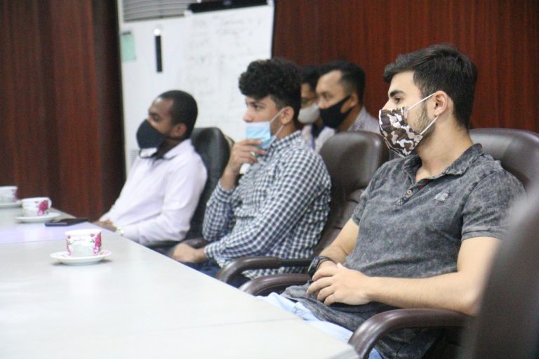 Unila Berikan Bantuan Sembako kepada Mahasiswa Asing