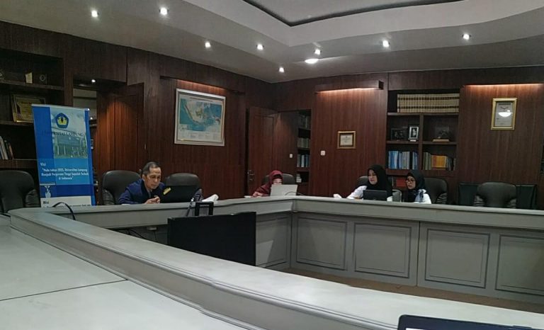 Rektor Ulas Penggunaan Bahasa Indonesia di Ruang Publik