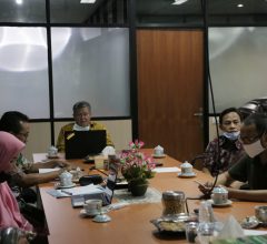 Penandatanganan Nota Kesepahaman Layanan Paket Data dan Perkuliahan Online dengan Telkomsel