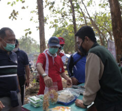 Peduli Ekonomi Kerakyatan, Unila Buka Pasar Rakyat