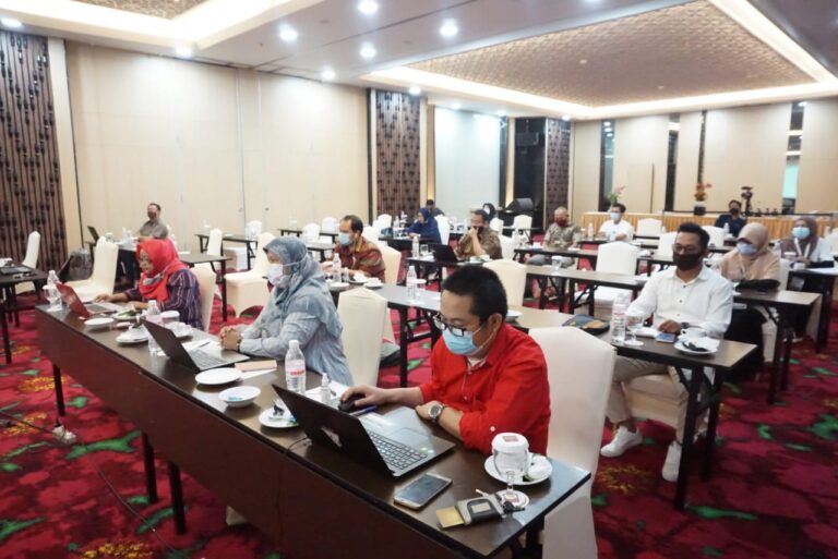 SDGs Center Unila Finalisasi Pengisian Borang GreenMetric