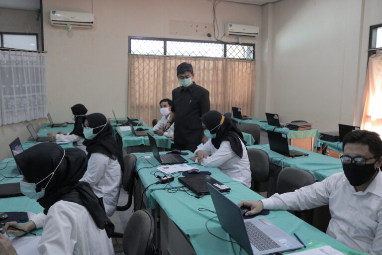 Warek BUK Pantau Pelaksanaan SKB CBT