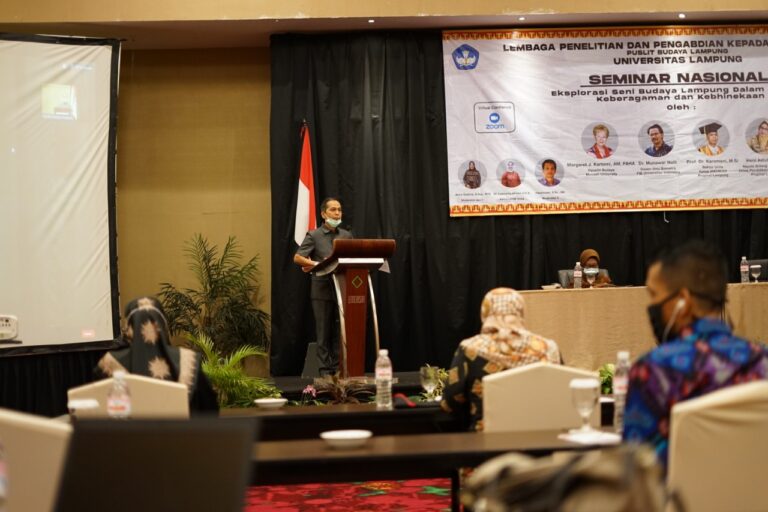 Semnas Eksplorasi Seni Budaya Lampung dalam Bingkai Kebinekaan