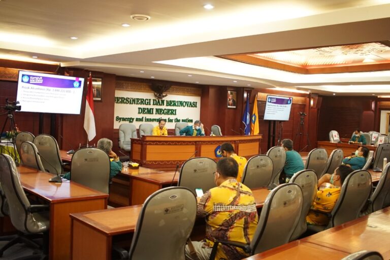 Rapat Penyampaian Progres Program Kompetisi Kampus Merdeka