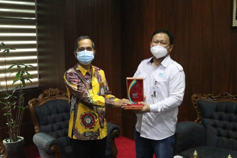 Rektor Terima Kunjungan Region Manager BSI