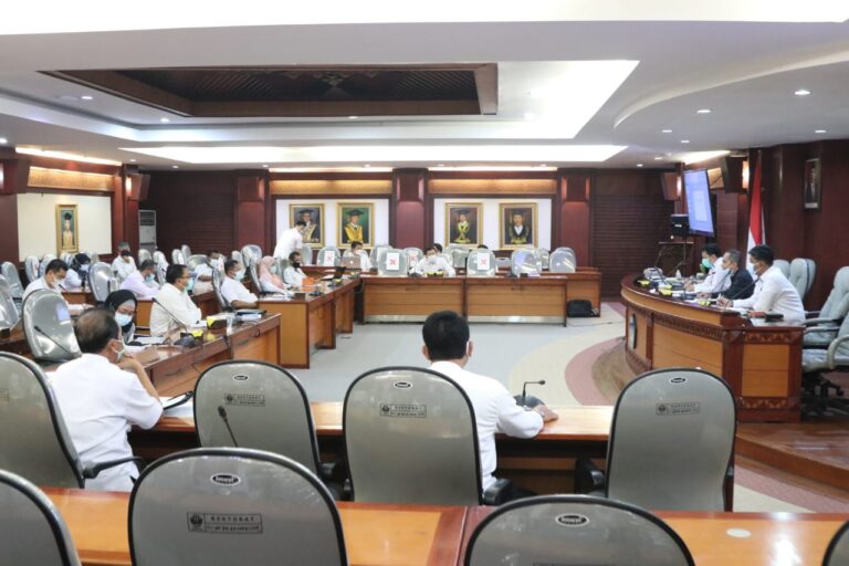 Rektor Gelar Rapat Pembahasan PNBP