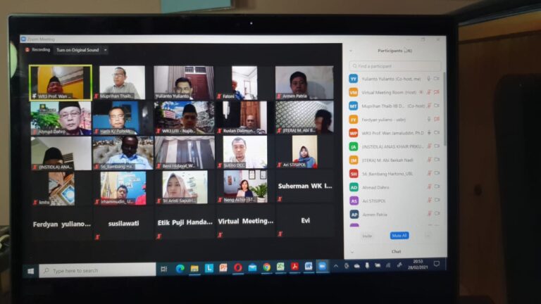 Prof. Yulianto Pimpin Pertemuan Bidang Kemahasiswaan