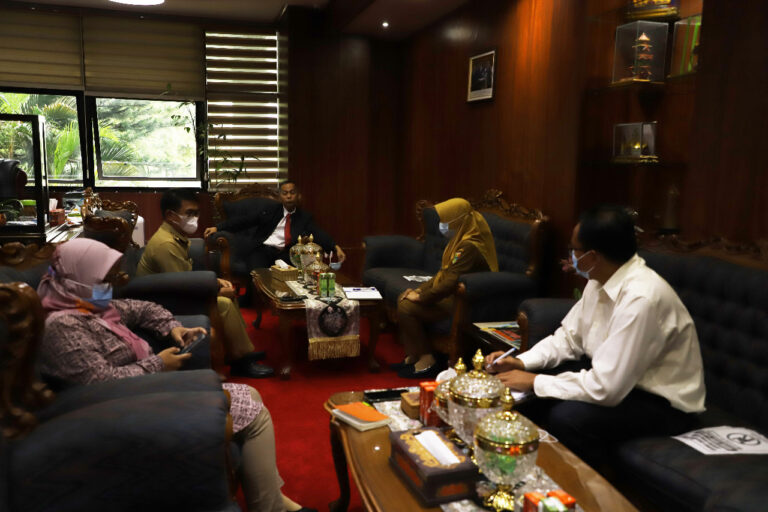Rektor Terima Audiensi Pemda Tanggamus